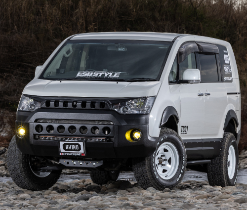 CLS-RHINO DELICA D:5 前期型 新登場 !