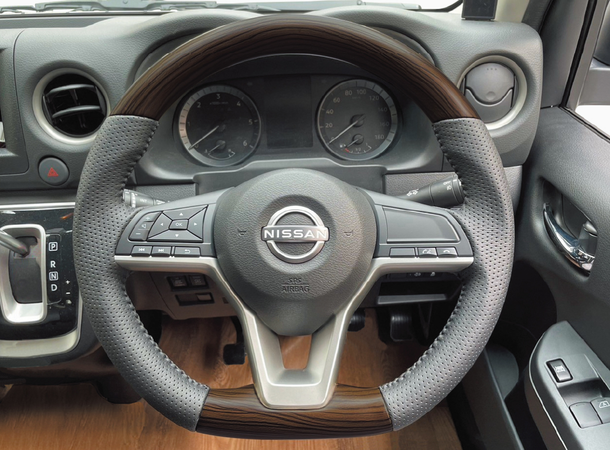 キャラバン ステアリング