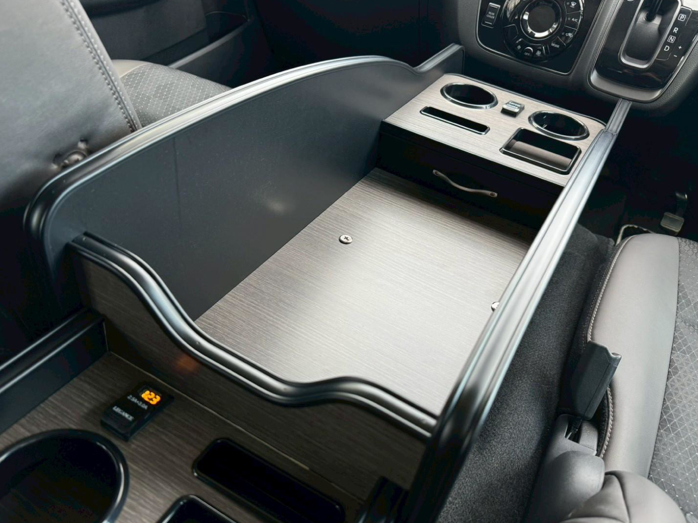 ドッグコンソールボックス キャラバン用