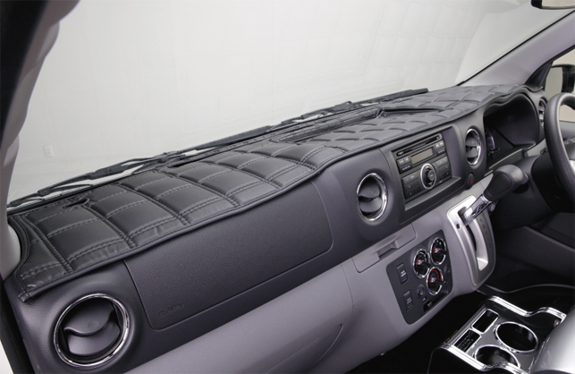 キャラバン ワッフルダッシュマット ナローボディ用　ブラック